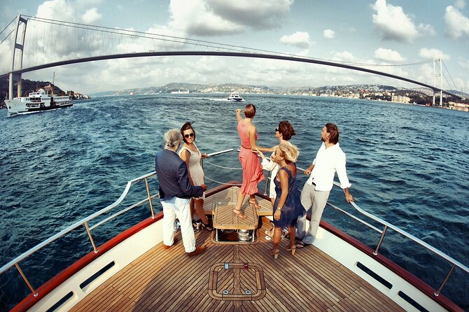 Istanbul Bosphorus Boat Cruise Tour ( MORNİNG or SUNSET ) - Golden Horn to the Bosphorus: How the Guide Turns Views Into Meaning