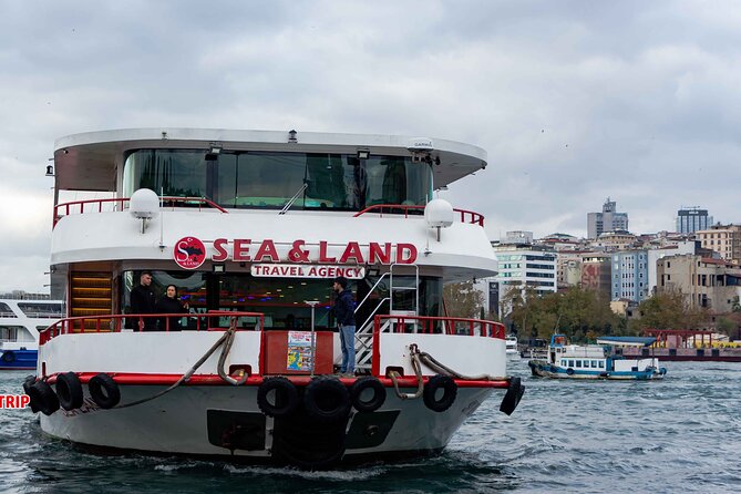 Istanbul Bosphorus Boat Cruise Tour ( MORNİNG or SUNSET ) - Under the Bosphorus Bridge and Rumeli Fortress Photo Moment