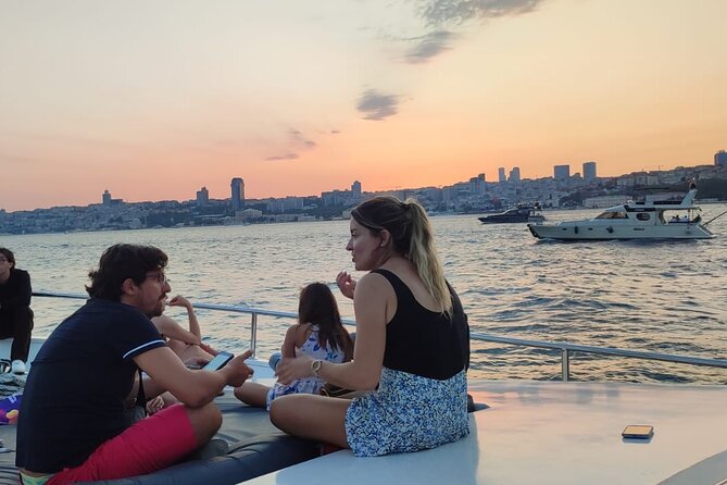 Istanbul Bosphorus Boat Cruise Tour ( MORNİNG or SUNSET ) - Morning vs Sunset: When to Book