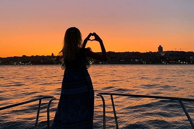 Istanbul Bosphorus Boat Tour and Golden Horn Cruise Day or Sunset - The boat experience itself: what matters most on the water