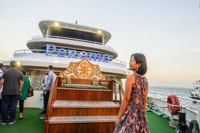Istanbul Bosphorus Cruise Dinner, Drinks & Show with Pickup - Seating, smoke, and bathroom reality checks