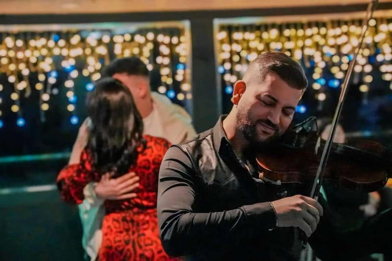 Istanbul: Bosphorus Cruise Dinner, Show & Alcoholic Drinks - Practical tips that make the difference