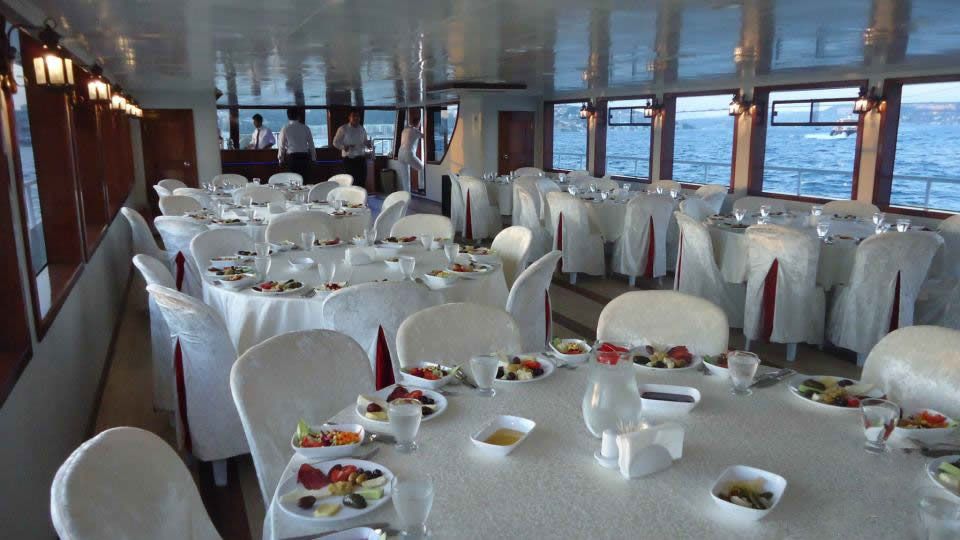 Istanbul Bosphorus Dinner Cruise &Entertainment hotel pickup - Timing and Duration: Why 3–5 Hours Can Feel Longer (or Just Right)