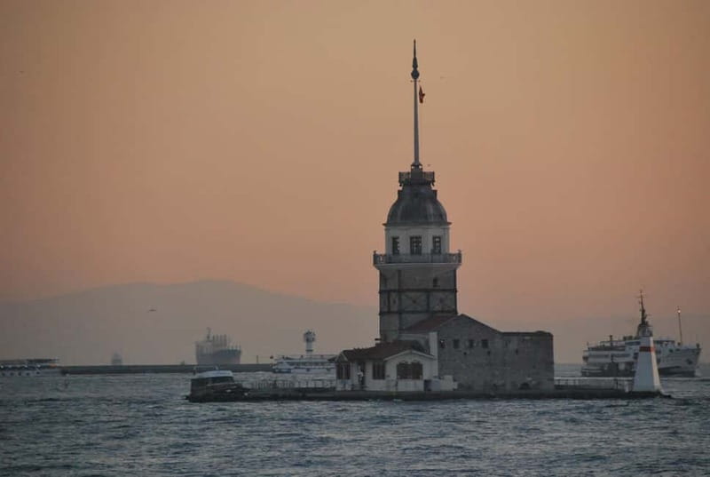 Istanbul: Bosphorus Lunch Cruise with Guide - Getting there: Cibali tram stop to SENKRON Tur-Seremoni Teknesi