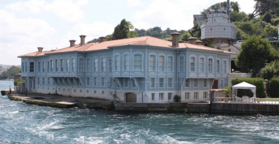 Istanbul: Bosphorus Morning Cruise with Breakfast - What Sailing the Bosphorus Feels Like (Beyond the View)