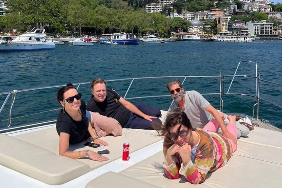Istanbul: Bosphorus Morning or Sunset Yacht Tour with Snacks - Snacks, Tea, Coffee, and Bringing Your Own Drinks