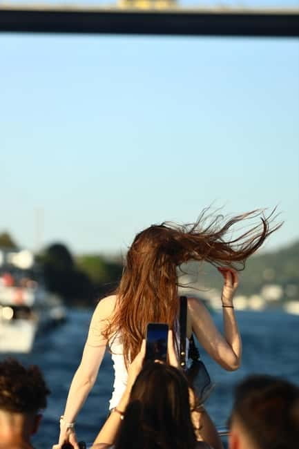 Istanbul: Bosphorus Private Guided Yacht Cruise with Snacks - Who This Cruise Is Best For