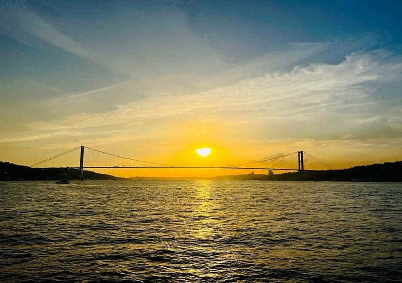 Istanbul: Bosphorus Private Guided Yacht Cruise with Snacks - Practical Tips to Get Better Photos (Without Overthinking)