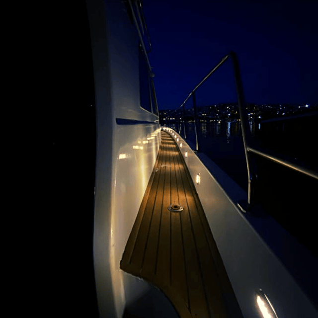 İstanbul: Bosphorus Private Yacht Cruise with Tea and Coffee - Should You Book This Private Bosphorus Yacht Cruise?