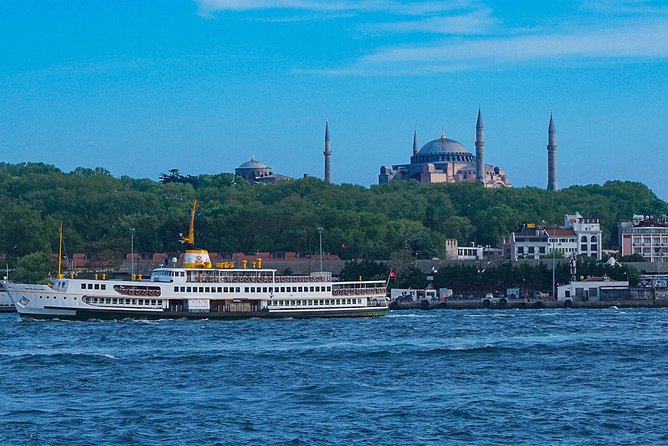 Istanbul Bosphorus Sightseeing Cruise - Value for about $16: when this cruise makes sense