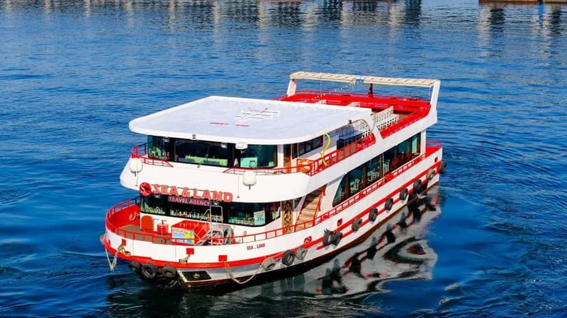 Istanbul: Bosphorus Sightseeing Cruise Tour with Audio Guide - The 2-Hour Route: Galata to the Bosphorus Views You Came For