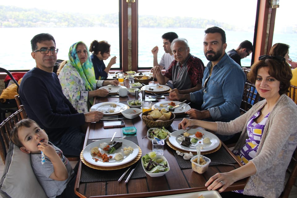 Istanbul: Bosphorus Strait and Black Sea Lunch Cruise - Who should book this cruise