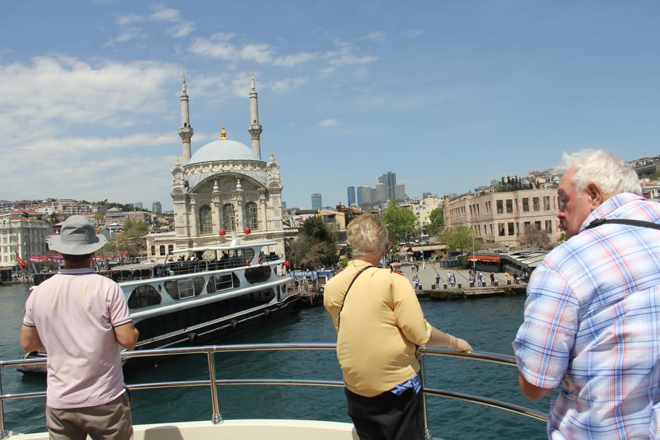 Istanbul: Bosphorus Strait and Black Sea Lunch Cruise - Anadolu Kavağı on the Black Sea: walk, breathe, and see the fortress remnants