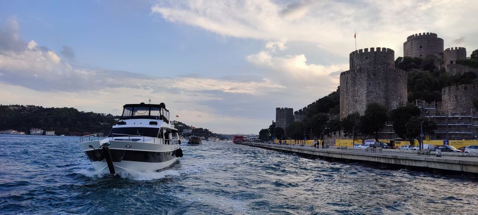 Istanbul: Bosphorus Sunset Cruise with Snacks and Wine - Bridges and fortresses: the Bosphorus gets serious