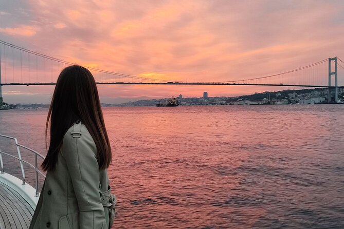 Istanbul Bosphorus Sunset Cruise with Wine on a Luxury Yacht - Asian shore views: Kanlıca, Beylerbeyi, and the Maiden’s Tower moment