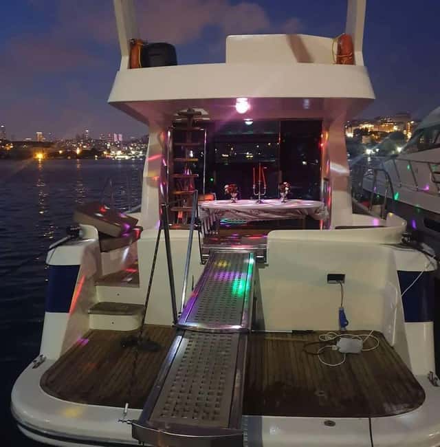 Istanbul Bosphorus Sunset Guided Cruise Tour - Europe and Asia from one moving vantage point