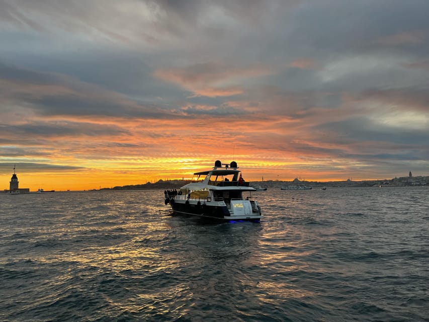 Istanbul: Bosphorus Sunset Yacht Cruise with Live Guide - Price and value: is $35 actually fair for this kind of evening?
