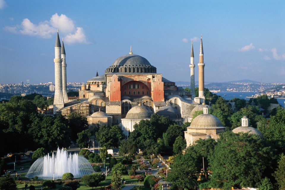 Istanbul: Byzantine and Ottoman Relics Tour with Local Guide - Getting Started: Pickup, Express Security, and a Real Small-Group Day