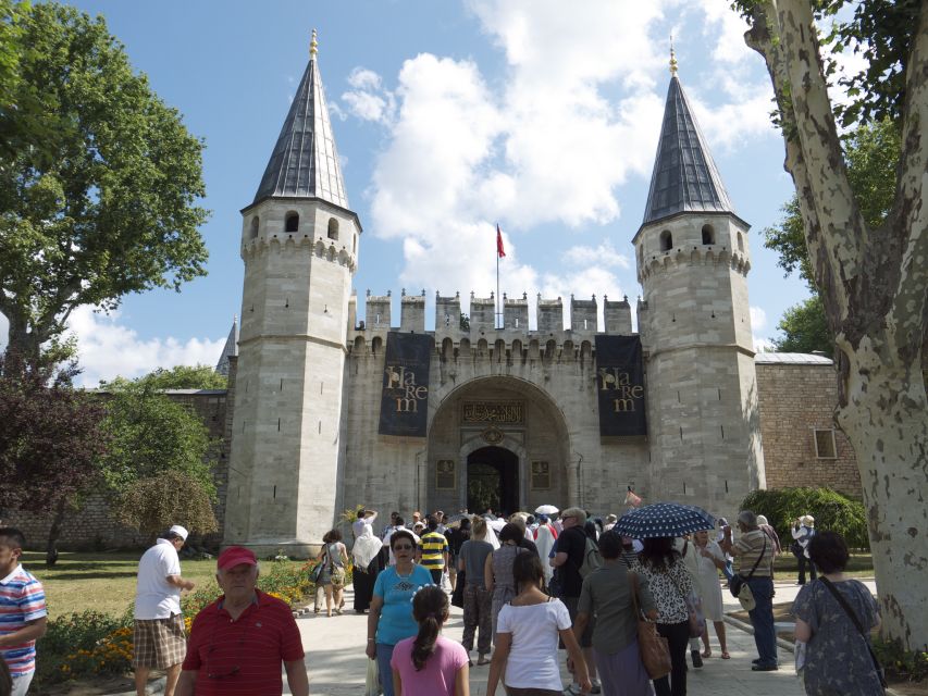 Istanbul: Byzantine and Ottoman Relics Tour with Local Guide - Grand Bazaar and Lunch: From Guided Stops to Your Own Choices