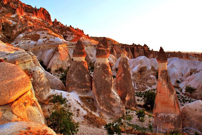 Istanbul Cappadocia 2 Days Tour Guided By A Local Expert - Day 1 viewpoint and valley hits: Göreme Panorama, Love Valley pink rocks, and Ürgüp