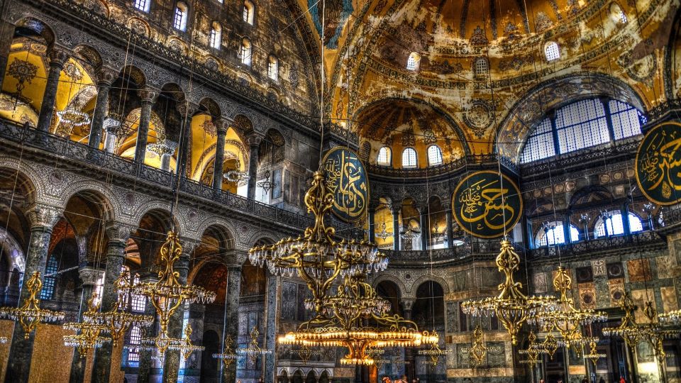 Istanbul: City Highlights Tour w/Hagia Sophia & Blue Mosque - Grand Bazaar in 90 minutes: shopping without getting lost in 5,000 shops