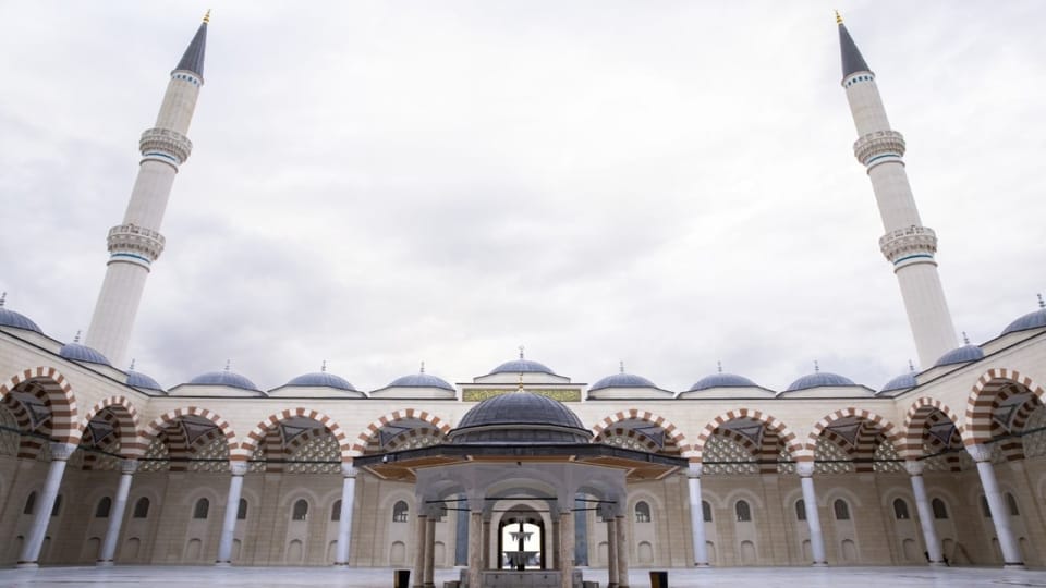 Istanbul: City Hightlights Bus Tour and Bosphorus Cruise - Bosphorus Bridge Pass and the 2-Hour Cruise Between Europe and Asia