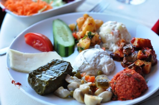Istanbul City Sightseeing Tour & Turkish Dinner & Show - Pickup, hotel zones, and the reality of a long transfer day