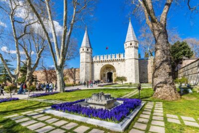 Istanbul City Walk: Blue Mosque, Old Town & Hippodrome - Starting at Alman Çeşmesi: the German Fountain stop that sets the tone