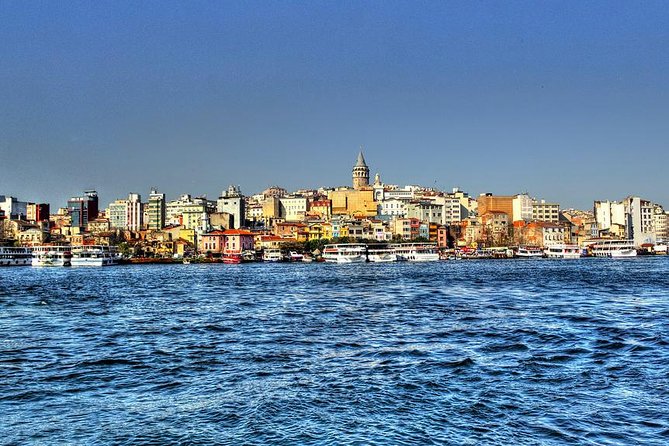 Istanbul Combo: Classic City Tour and Bosphorus Cruise - Bosphorus Strait cruise: choosing public ferry vs private yacht