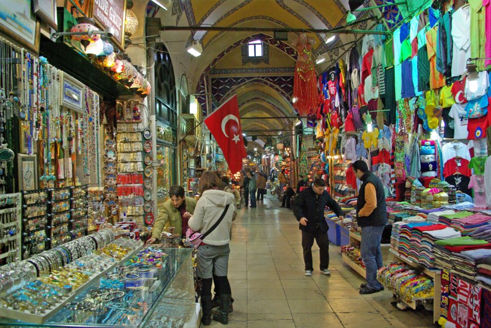 Istanbul: Dolmabahce Palace and Grand Bazaar Tour - Skip-the-line access: small detail, big time saver