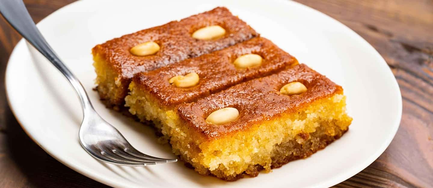 Istanbul: Eat Like a Turk with a Local Guide - Dessert finish: syrupy pastries and delicate sweets