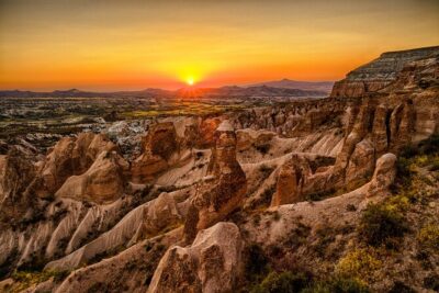 Istanbul, Ephesus, Pamukkale and Cappadocia 8 Day Package - Bosphorus cruise on Day 3, then a domestic flight to Kuşadası