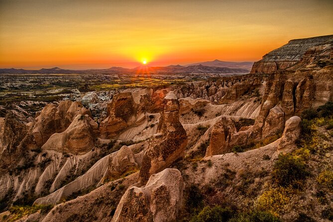 Istanbul, Ephesus, Pamukkale and Cappadocia 8 Day Package - Bosphorus cruise on Day 3, then a domestic flight to Kuşadası