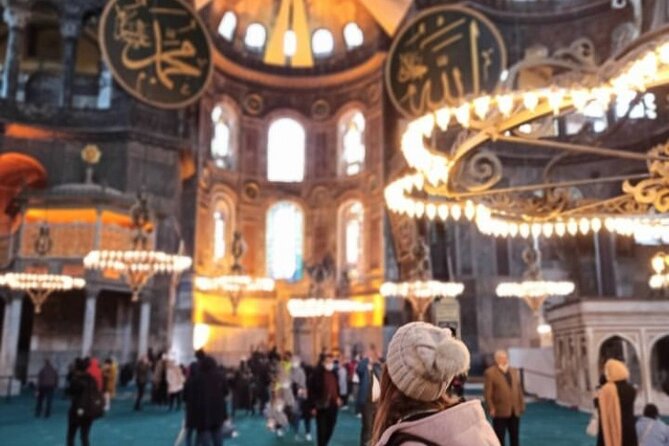 Istanbul Essential : Private Guided Old City Tour - Basilica Cistern: a cool reset under the streets
