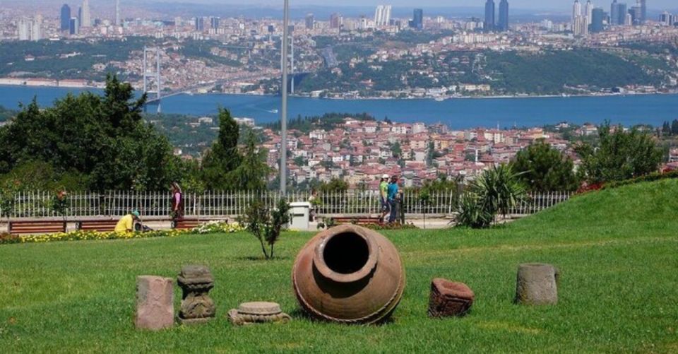 Istanbul: Europe and Asia Tour By Bus And Bosphorus Cruise - Lunch plus the quiet reset you’ll be grateful for