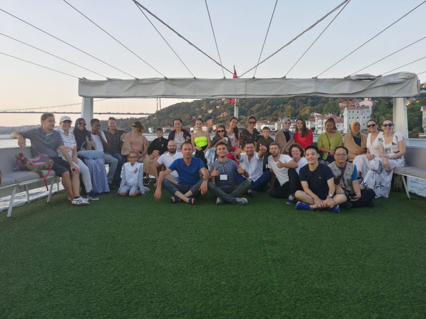 Istanbul: Explore Bosphorous on a Sunset Boat Cruise - Return to the Old City: Maiden’s Tower and the Suleymaniye silhouette