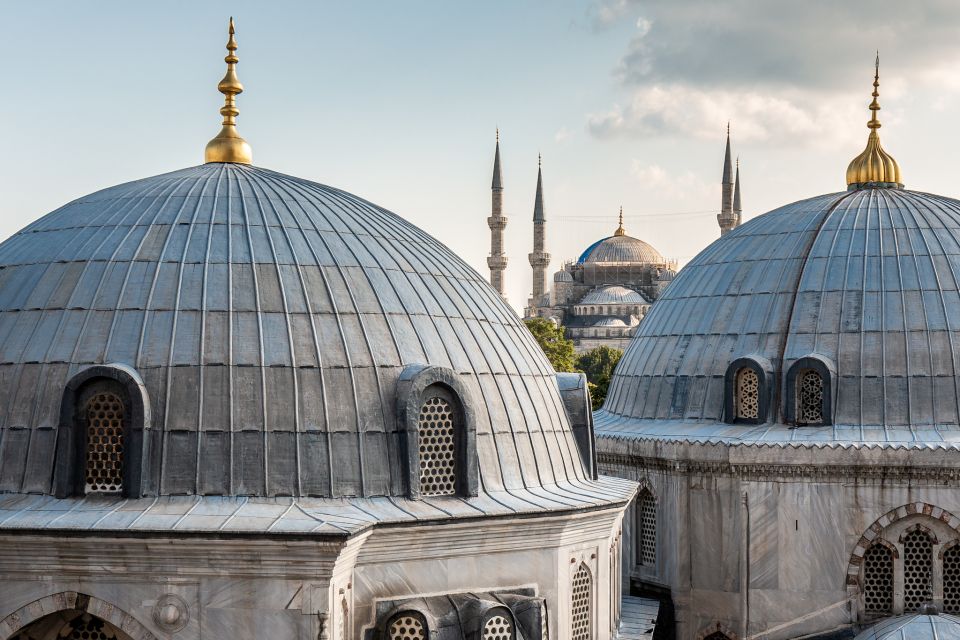 Istanbul: Full-Day Best Highlights Small Group Tour - Grand Bazaar: shopping time with guidance (and a Sunday rule)