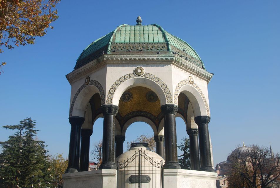 Istanbul Full Day Byzantine & Ottoman Traces Tour - Topkapi Palace and the Harem Section: Ottoman power made physical