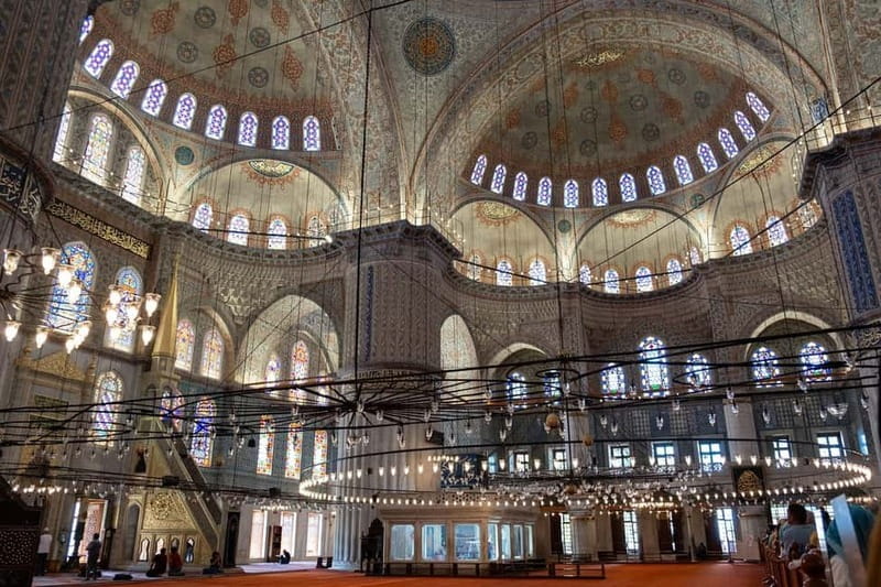 Istanbul: Full Day Private Guided Tour for Iconic Landmarks - Grand Bazaar Maze: Shopping Streets, Tea Break, and Sunday Changes