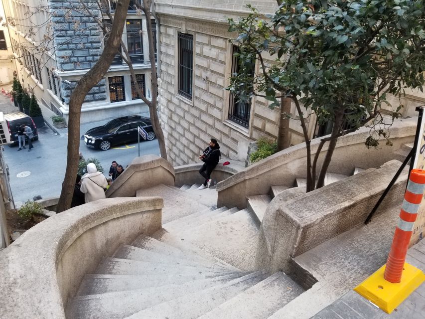Istanbul: Galata District Walking Tour - Starting at Tünel Meydani: easy way to get your bearings