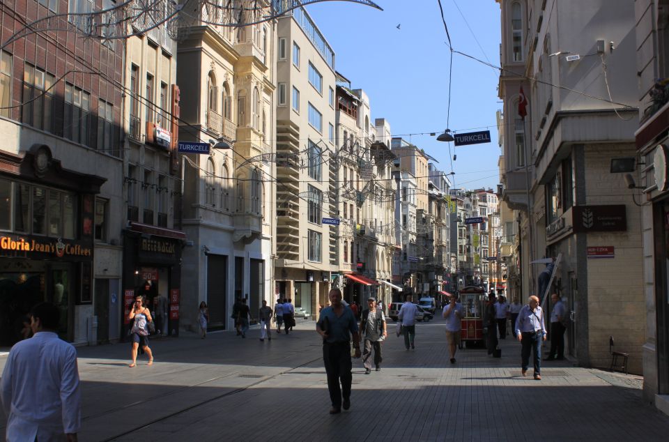 Istanbul: Galata District Walking Tour - Price and what $150 really buys in 5.5 hours