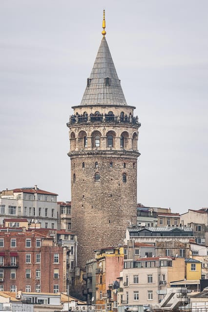 Istanbul: Galata Tower Entry Ticket - The route through the tower: stairs on the way down, floors with stories