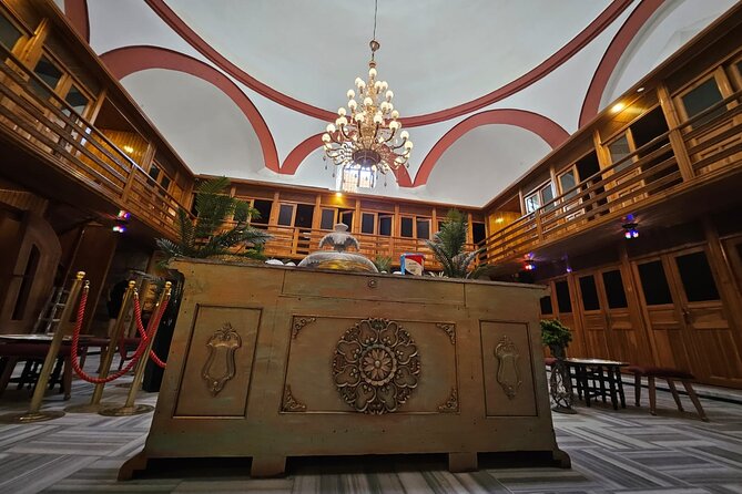 Istanbul Gedikpasa Historical Turkish Bath with Privacy Option - Comfort and safety: what to expect when the hands start moving