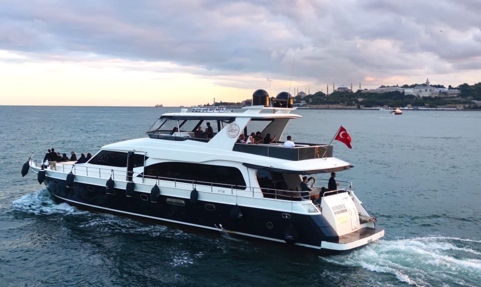 Istanbul: Guided Old City Tour and Bosphorus Sunset Cruise - Seafront Lunch With a View: A Real Break From Constant Walking