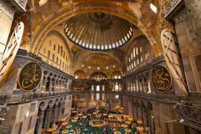 Istanbul: Hagia Sophia Tour with Skip-the-Line Entry Ticket - The 1-Hour Guide: What You Learn Outside First