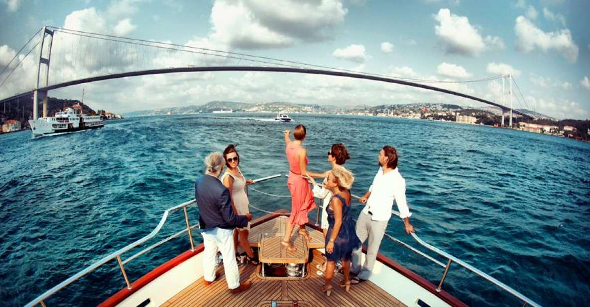 Istanbul: Half-Day Cruise and Cable Car to Pierre Loti Hill - How the 5-hour format fits Istanbul without exhausting you