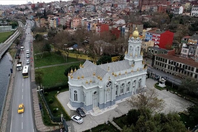 Istanbul Heritage - Full Day Bus and Boat Tour - How the day flows: 9:00 start, bus to boat, and back