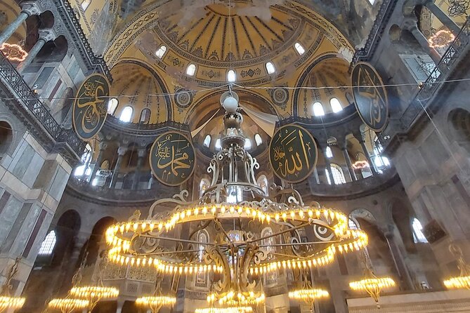 Istanbul Highlights Blue Mosque, Hagia Sophia, Cisterns and More! - Nuruosmaniye Camii outside: quick Baroque-era contrast