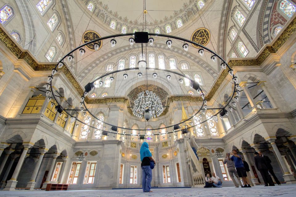 Istanbul Highlights Small-Group Walking Guided Tour - Topkapi Palace: Ottoman power and Golden Horn views