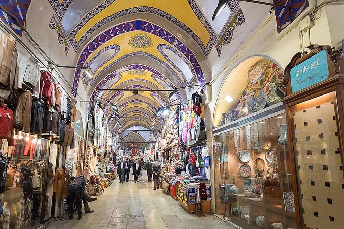 Istanbul Historical Tour with Guide, Lunch and Transfers - Lunch Break at a Traditional Restaurant: Real Food, Fixed Menus